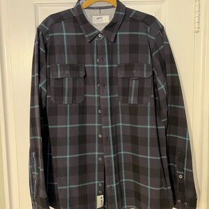 NWOT: Jetty Black/Green Flannel Shirt